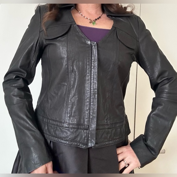 Scatola Leather jacket size L but runs more like a Medium black leather jacket - Picture 6 of 15
